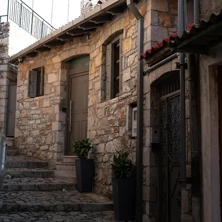 Ikian - Charming Arcadian Escape